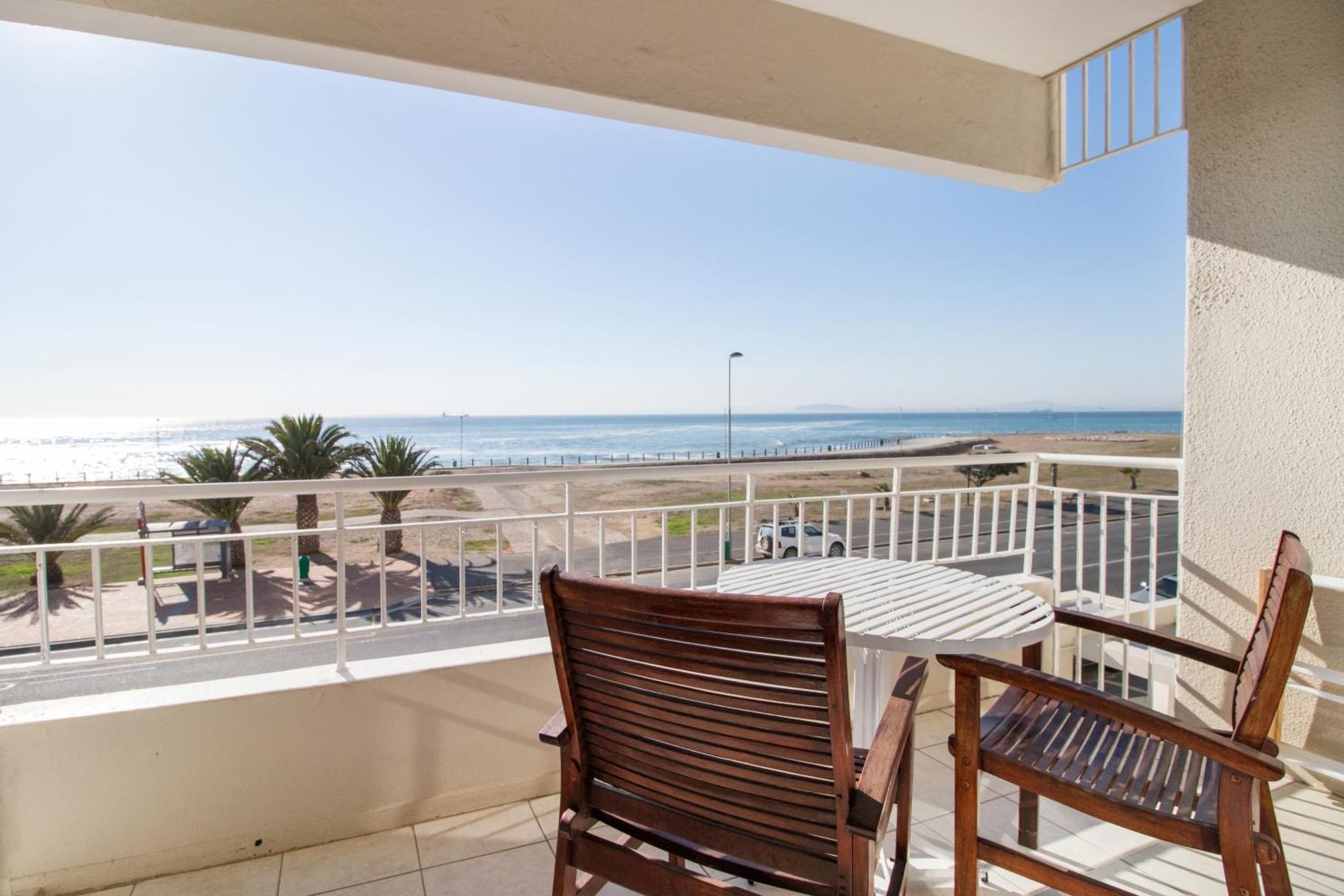 Mouille Point Apartments Cape Town Exterior photo